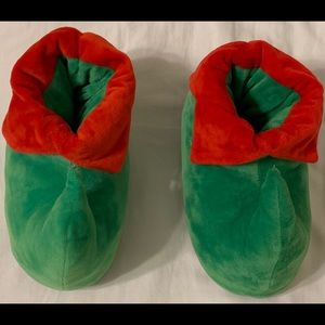 Festive Elf Slippers (Unisex Size S)